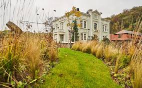 So Schon Ist Es Bei Uns In Der Pfalz Danke Fur Diese Inspiration Sagen Wir Rotkreuzschwestern Www Drk Schwesternschaft Neustadt De In 2020 Weingut Bad Durkheim Wein