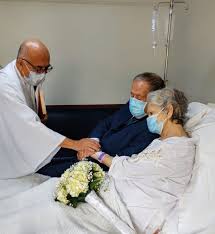 A los tres años volvió la lesión, volvimos a mandar a patología y era una segunda leucoplasia. Pareja De Abuelos Colombianos Vence El Covid 19 Y Celebra La Vida Dando El Si Quiero En El Hospital Virus Del Pcch The Epoch Times En Espanol