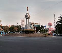 Makanan yang menjadi ciri khas kota pati jawa tengah adalah nasi gandul dan soto kemiri. Kota Salatiga Wikipedia Bahasa Indonesia Ensiklopedia Bebas