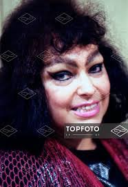 Mona Stein's Instagram, Twitter & Facebook