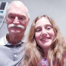 Lloyd Reeves (@LloydReeves12)