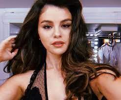 Selena gomez side braided hairstyle: Selena Gomez S 12 Most Memorable Hairstyles Of All Time