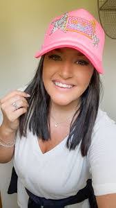 Patricia Courville's Instagram, Twitter & Facebook