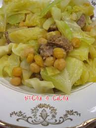 Il cavolo cappuccio stufato è un contorno perfetto per accompagnare i secondi di carne, un'alternativa all'insalata di cavolo cruda. Come Cucinare Il Cavolo Cappuccio Bianco