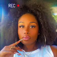 Mind yo business fam 🤣🖤