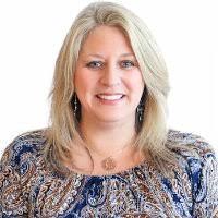 Candace Bird's Instagram, Twitter & Facebook