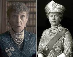 Temple turned her back on the entertainment industry altogether to begin a career in. The Crown Why Did King Edward Nickname Queen Elizabeth Shirley Temple Tv Radio Showbiz Tv Express Co Uk