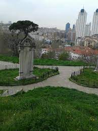 Dikilitaş mahallesi, i̇stanbul ilinin beşiktaş ilçesine bağlı bir yerdir. Dikilitas Besiktas By Nzf