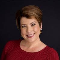 Amy Hanley's Instagram, Twitter & Facebook