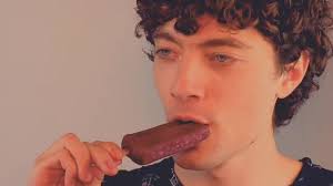 Vivi_coficial HOY HOY 21:00HRS POR FACE Y YOUTUBE @envivovalpo BUSCA EL  CANAL Y EL FANPAGE Fabricando escenarios. 🌃📷📽️🎬🎙️🎹🎧📺🎞️🎛️🎼  #streaming #music #valparaiso #viñadelmar #festivaldeviña #cantantes #sintv  #johnpasten #vregion ...