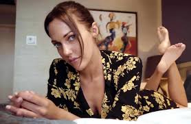 Meryem sahra uzerli (kassel, nszk, 1983. Meryem Uzerli New Celebrity Feet In The Pose German Actress