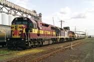 Di sini sudah disediakan aneka fasilitas seperti toilet, kantin, musala, tv, ac, stopkontak, hingga. Vicsig Locomotives L Class Diesel Electric