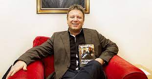 Selbekk became widely known in norway when he as a chief editor of the conservative protestant norwegian newspaper magazinet january 9, 2006 was one of the first to reprint the muhammad cartoons. Vebjorn Selbekk A Leve Med Frykta