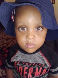 Help my baby Reny keep his birthday hat on