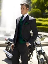 Black And Green Wedding Suit Stylish Groomsmen S Ensemble In Dark Green With A Gray Suit Grey Tuxedo Wedding Suits Tuxedo Wedding