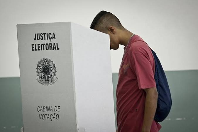 Como o “voto jovem” pode influenciar a eleição brasileira | Brasil de Fato