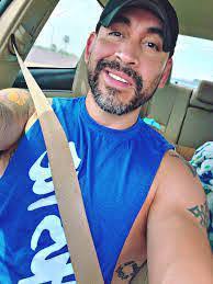 Ricky Barrientos's Instagram, Twitter & Facebook