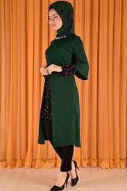 Modamerve Incili Ve Kolyeli Tunik Pantolon Ikili Takim Zumrut Kag 2640 1 Moda Stilleri Moda Kizlar