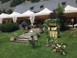 De la estación de esquí de baqueira, dispone de 22 confortables habitaciones, alta. Bodas Y Eventos En Arties A 5 Km De Baqueira Beret