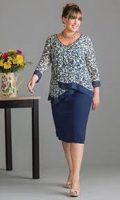 Nah, pada kesempatan kali ini kami akan memberikan beberapa inspirasi varian gaya model baju batik wanita terbaru dari mulai atasan batik, baju batik gamis, baju batik kerja, bahkan sampai model baju batik untuk wanita gemuk yang bisa membuat tampilan para wanita bertubuh gemuk bisa terlihat langsing dan cantik. 41 Model Baju Batik Wanita Gemuk Agar Terlihat Langsing Klubwanita Com