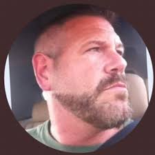 Chris Querry's Instagram, Twitter & Facebook