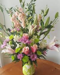 Big headed roses and long stems. 190 Original Designs By Us Ideas Floral Design Original Designs Elaborate