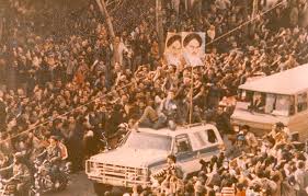 نمایش تصویرورود امام خمینی به ایران 12 بهمن 1357