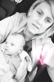 Doğumhanede bebeğini görünce şaşkına döndü! “Farklı bir şeyler olduğunu  anladım”- TREND