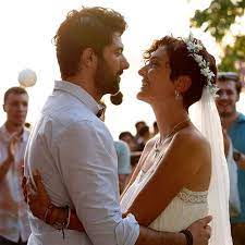 One love two lives tv premiere tomorrow at 20.30 pm on fox tv! Bir Ask Iki Hayat Film Elestirisi Ve Yorumlar Ortakoltuk