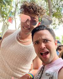 R I D G D O W N S •