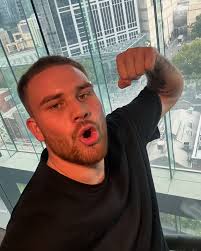 Patrick Clifton (@patclift0n) • Instagram photos and videos