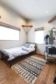 local village aioi loafer l tune 子供部屋 インテリア実例 bino bino播磨 中塚組 freeqhomes loafer 子供部屋 男の子 家具 ラグ 海 青 カーテン シェード ブラインド 勾配天井 寝室インテリアのアイデア インテリア 収納 部屋