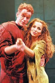 Julie zenatti as esmeralda in notre dame de paris (1999) (x). Que Sont Devenus Les Artistes De Notre Dame De Paris