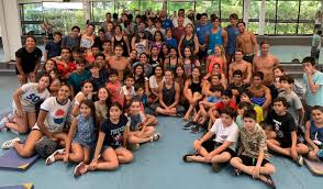 Antes del descubrimiento de américa, las tierras situadas al sur del desierto de atacama ya se llamaban chili en la tradición indígena. Kristel Kobrich Motiva A Los Mas Jovenes En Chile Y Gana Medalla En Knoxville