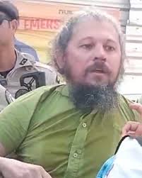 Manifestação, termina em prisão no centro de Ilhéus Professor Anderson  Marcelo, mais conhecido como professor Marcelo da Atraduc foi detido hoje  pela manhã durante o protesto que acontecia no centro de Ilhéus.