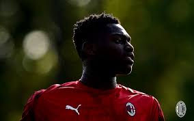 Последние твиты от rafael leão (@rafaeleao7). Rafael Leao Condenado A Indemnizar Sporting Em 16 5 Milhoes De Euros Zap