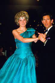 Diana, princesa de gales (diana frances spencer; Princess Diana S Most Underrated Style Moments Princess Diana Dresses Princess Diana Jewelry Princess Diana
