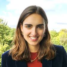 A Saturday at the University of Utrecht. 80 young people are dedicating a  whole afternoon to learning how they can build a career to help animals. I  spoke about my own path