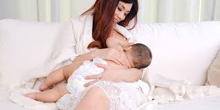 Gejala sakit dada sebelah kiri tembus ke belakang, apakah penyakit jantung? 9 Ciri Kanker Payudara Pada Ibu Menyusui Anda Mengalaminya