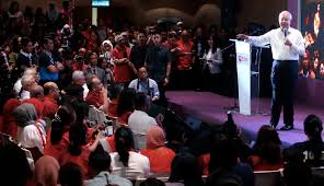 Najib Pays Tribute To Former Chief Secretary To The Government