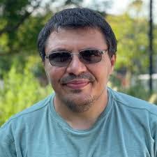 Leif Halverson's Instagram, Twitter & Facebook