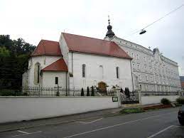 Terezije avilske pozega kip sv.trojstva pozega panorama grada pozega trg sv.trojstva pozesko kulturno ljeto. File Pozega Bishop Palace Jpg Wikimedia Commons