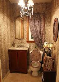 Can't choose a favorite animal print? My Mum Has The Most Amazing Cheetah Bathroom Black And Gold Bathroom Leopard Print Room Gold Bathroom