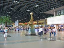 This is the world´s best airport! Singapore July 1 Singapore Changi Airport Terminal 1 Let S 1981