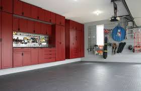 Spare dir die parkplatzsuche und miete oder kaufe dir einen stellplatz. 38 Garage Storage Ideas To Clean Up Your Space