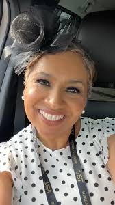 I had the pleasure of acting as a chauffeur for my lovely wife  @allisonseymour66 as she covered Black eyed Susan day at Pimlico. Looking  forward to a full day at @mslauragreen @afropreak