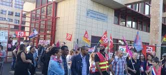 Pour être certain de ces horaires, veuillez contacter directement l'établissement. Les Agents Des Impots Ont Manifeste A Creteil 94 Citoyens