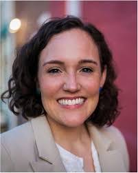 Sandra Vanderbilt's Instagram, Twitter & Facebook