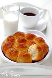 Milinki With Sour Cream Delicious And Soft Balls Of Dough Stuffed With Cheese Traditional Bulgarian Bre Milk Recipes Bulgarian Recipes Baking Bread Recipes