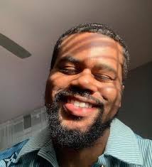 Robert Deal's Instagram, Twitter & Facebook